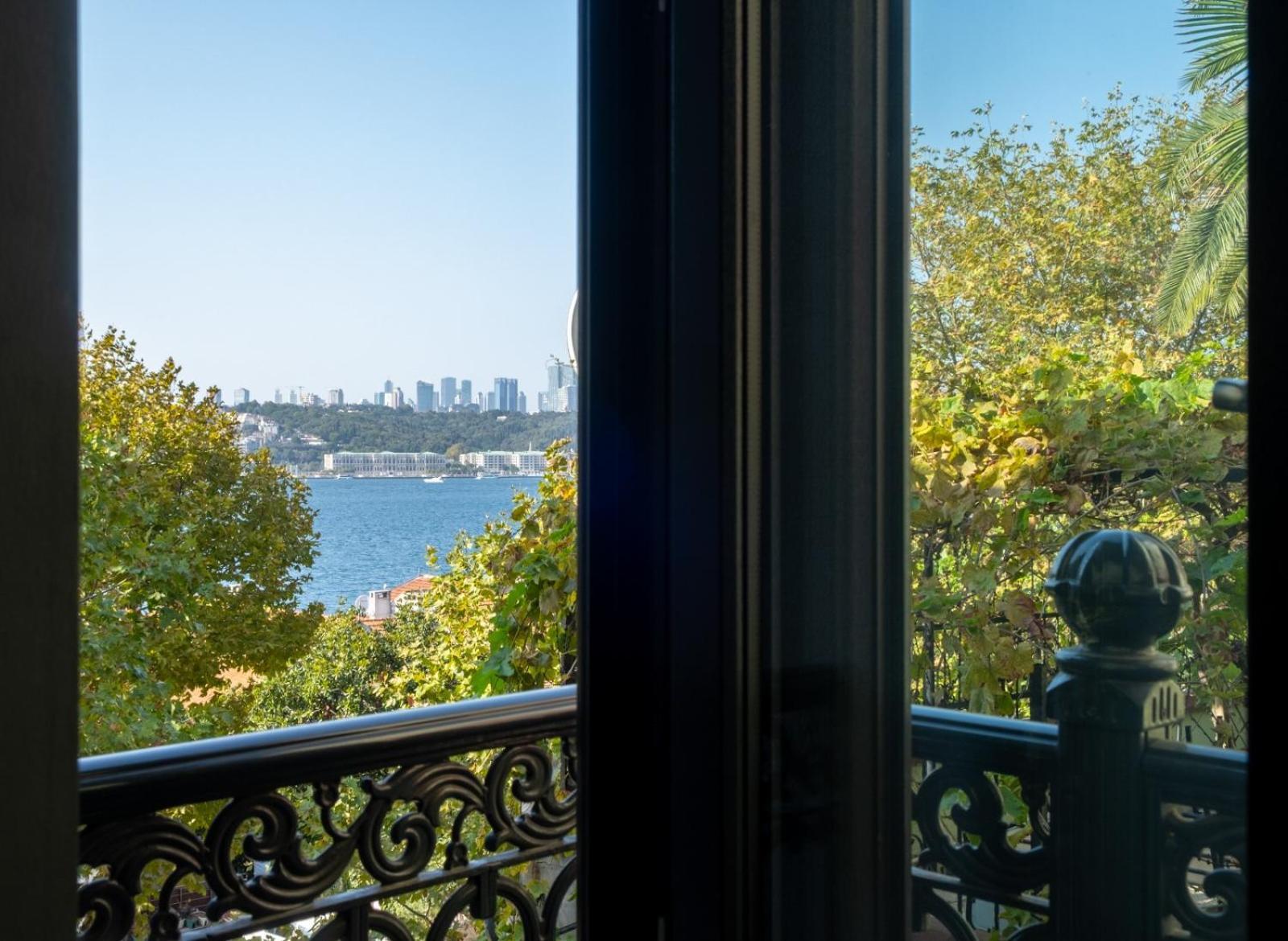 216 Bosphorus Suite Istanboel Buitenkant foto