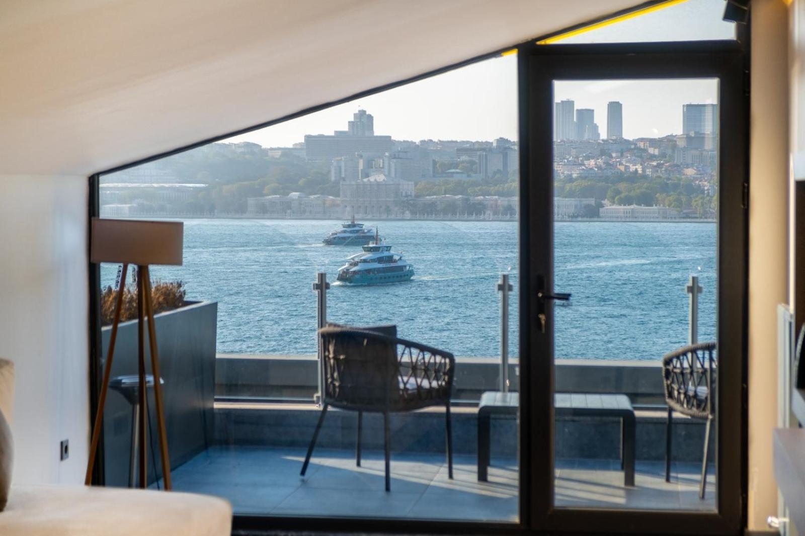 216 Bosphorus Suite Istanboel Buitenkant foto